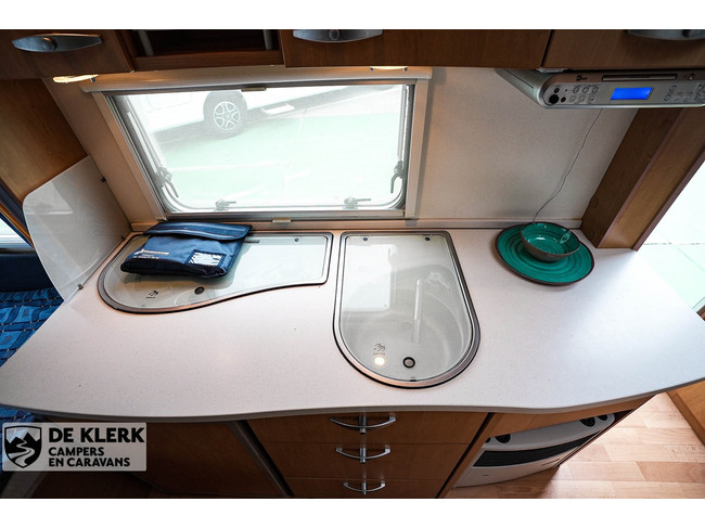 Knaus SUDWIND 420 GOLD E Christmas Special foto: 14