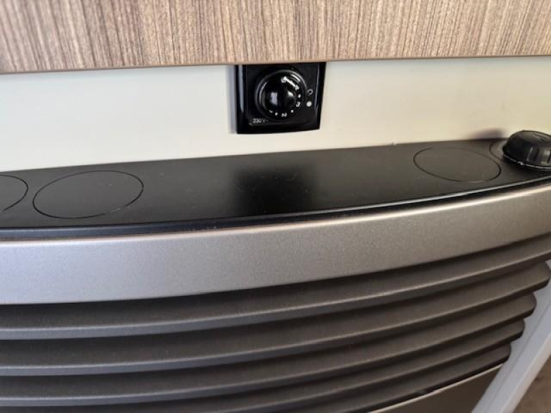B&uuml;rstner Averso Harmony Line 465 TS mover air conditioning bike rack photo: 18