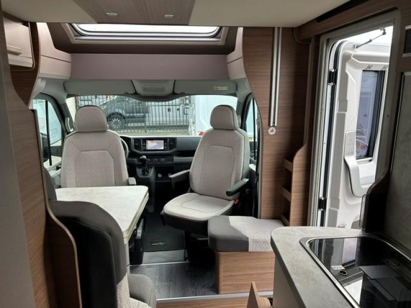 Knaus Van Wave 640 MEG Enkele bedden & hefbed  foto: 8