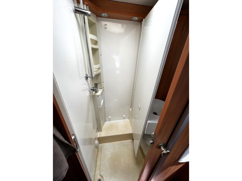 Hymer Exsis 562 Enkele-bedden/2009/Airco!  foto: 14