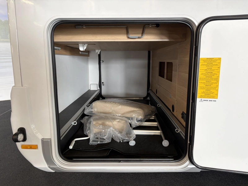 Adria Coral Plus 650 DC Queensbett / Automatik Foto: 5
