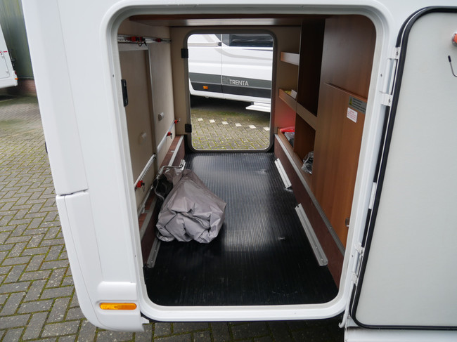 Knaus Van TI 650 MEG Platinum, Einzelbetten, Dachklimaanlage Foto: 20