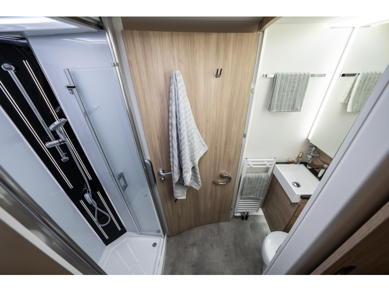 Frankia Platin Plus Final Edition Rond zit met lengtebed  foto: 16
