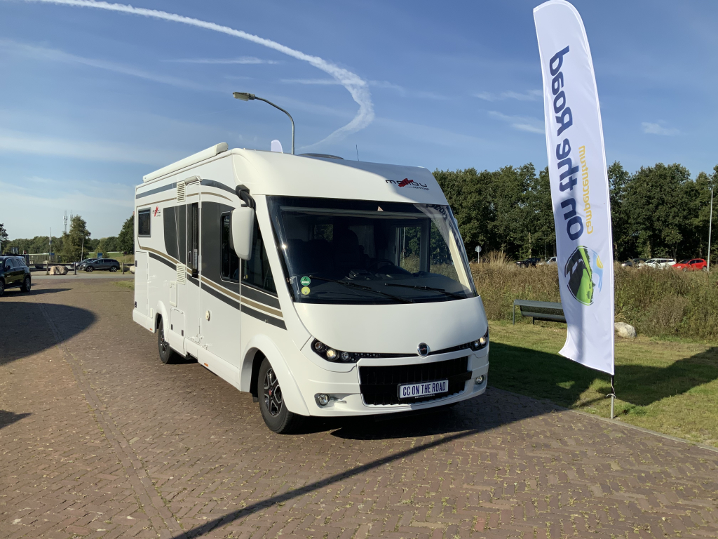 Carthago Malibu I 460 AUTOM&Aacute;TICA 150 CV Integral, Camas longitudinales y Cama abatible, Garaje, Aire acondicionado de motor, Aire acondicionado de techo, Sistema de nivelaci&oacute;n, Camper centrum on the road Marum foto: 0