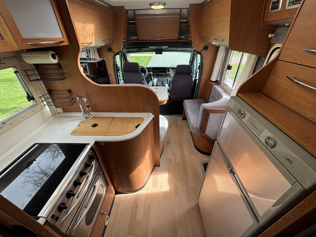 ARCA 3.0L (chain) Very spacious Complete and well maintained P 674 LSX photo: 3