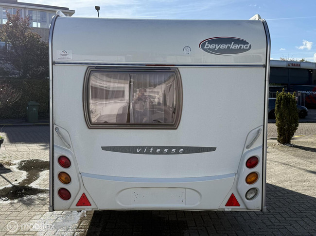 Beyerland 450 tf voortent super nette caravan