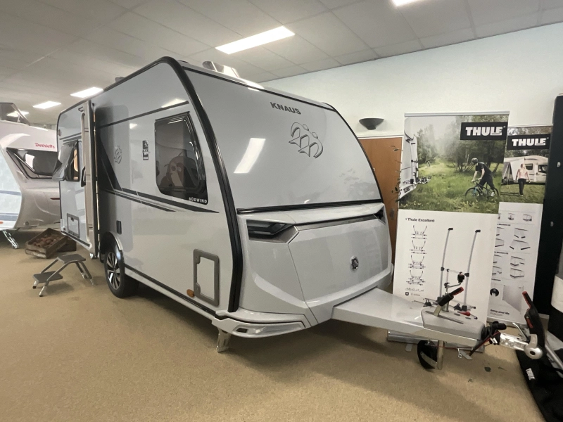 Knaus Sudwind Black Selection 450 FU VLOERVERW-MOVER  foto: 3
