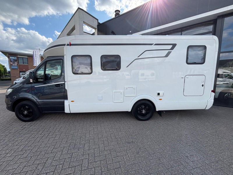 Hymer Tramp 685 topstaat face to face zit  foto: 4