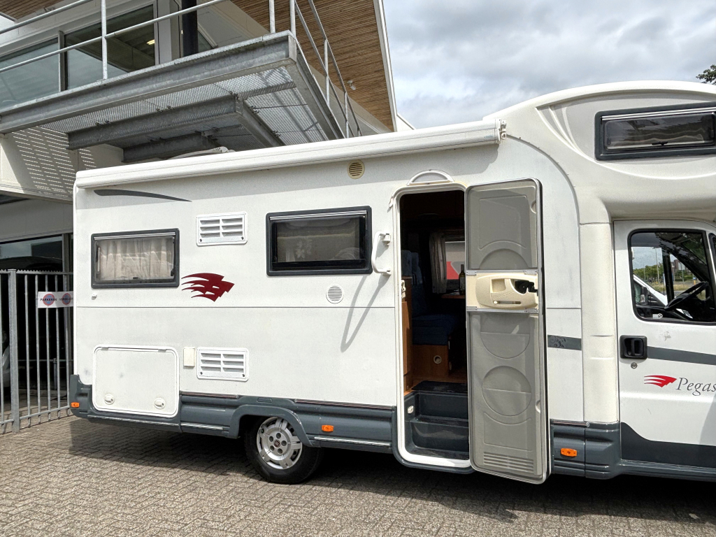 Adria Roller Team Pegasso 708 QUERBETT + ALKOVEN 6 PERSONEN! SCHNÄPPCHEN Foto: 5