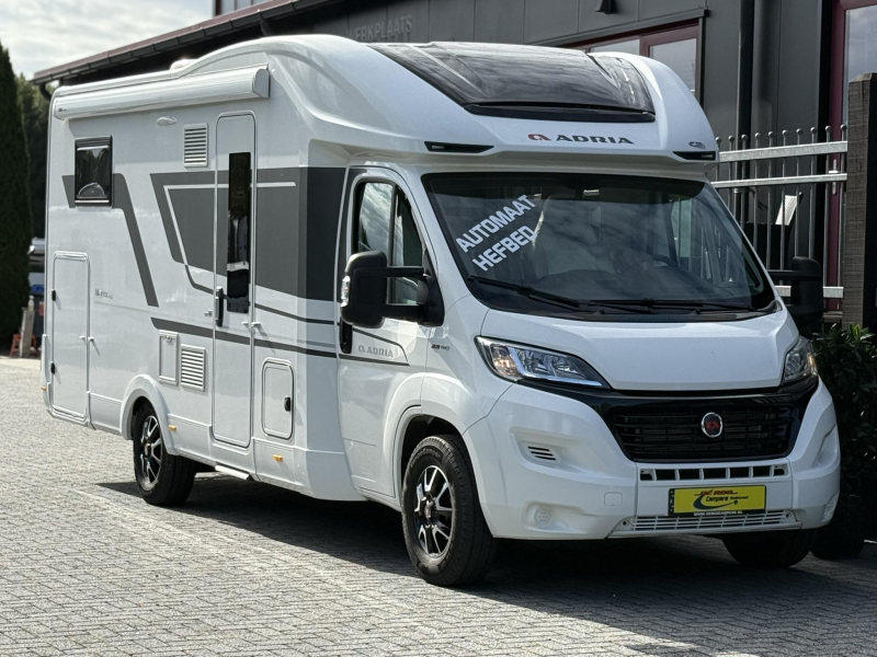Adria Matrix Plus 670 SC Queensbed - AUTOMAAT  foto: 3