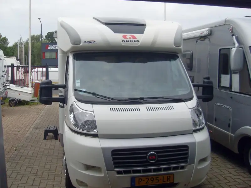 Adria Matrix M 680 SP