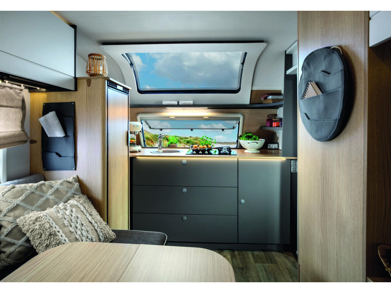 LMC Videro 580 D model 2027 badkamer  foto: 2
