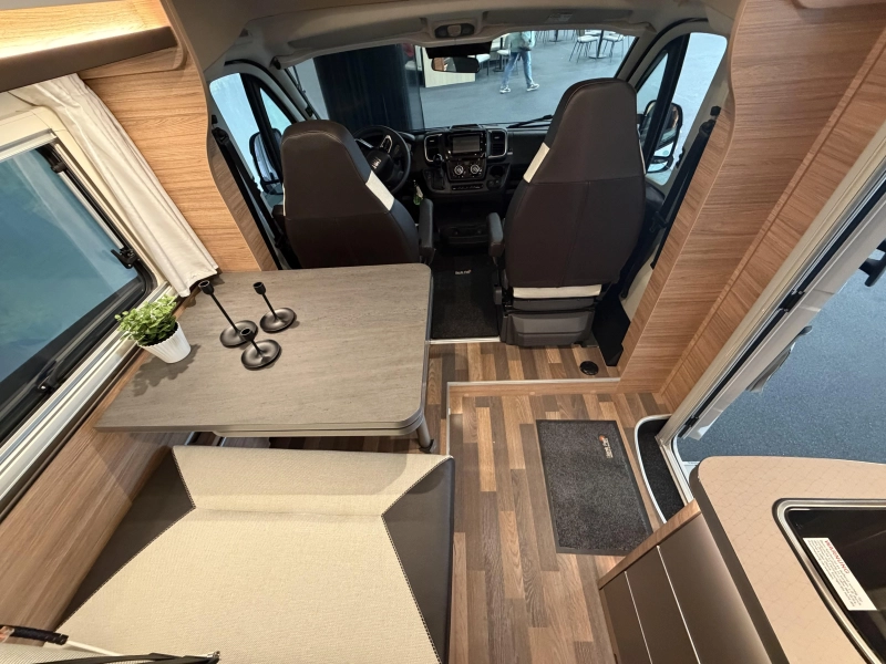 Weinsberg CaraCompact Pepper 600 MF automaat / Seitz S7  foto: 8