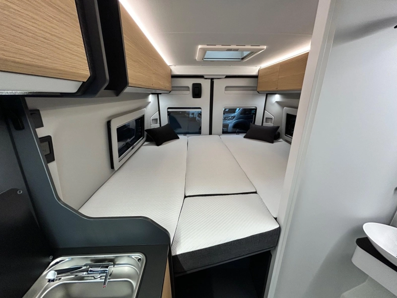 Adria Twin 600 SLB Select Spring Edition automaat  foto: 14
