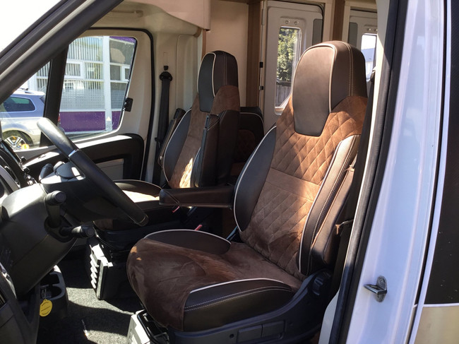 Knaus R22 700 MEG PLATINUM AUTOMAAT, LEVEL, 25.000KM foto: 6