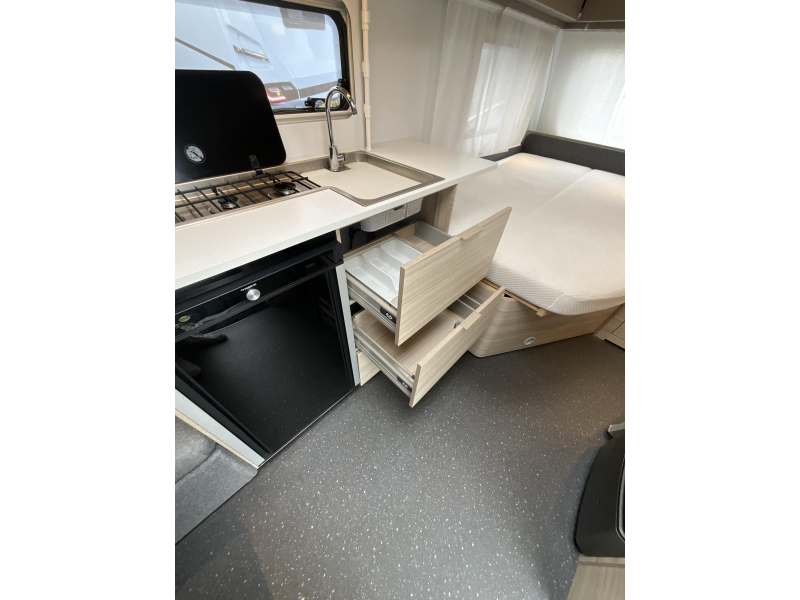 Adria Altea 472 PU THULE-MOVER-VLOERVERW  foto: 10