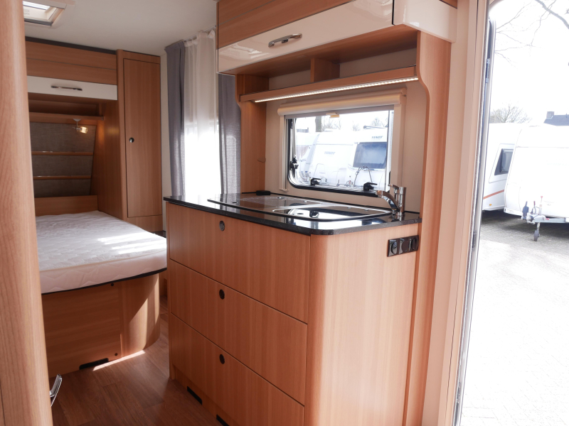 LMC Style 450 D Incl. Mover en luifel  foto: 8