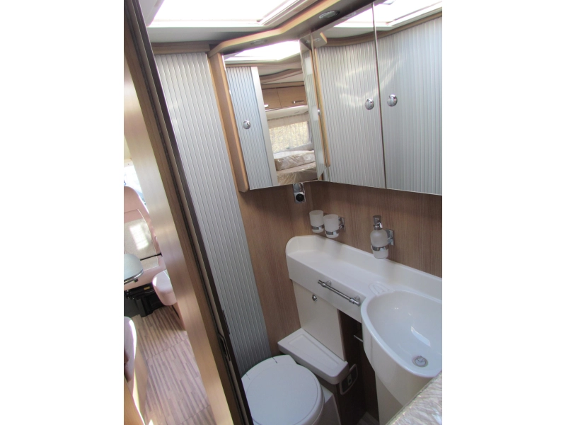 Malibu I 440 LE Camas individuales, Cama abatible foto: 8
