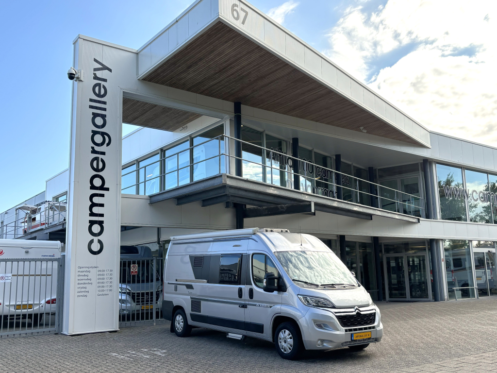 Adria Twin 600 SPT DWARSBED TREKHAAK ZONNEPANEEL EURO6