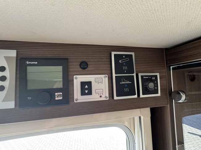 Eriba Nova S 545 Fransbed Rondzit Airco Winterpakket Mover foto: 19