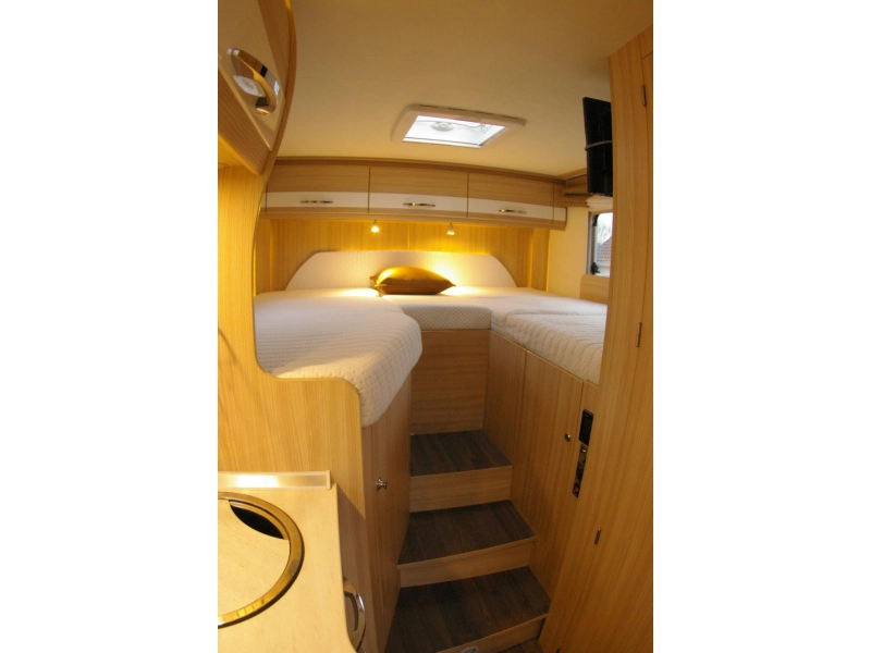 Bürstner Travel Van T 620 G Enkele bedden, Automaat  foto: 16