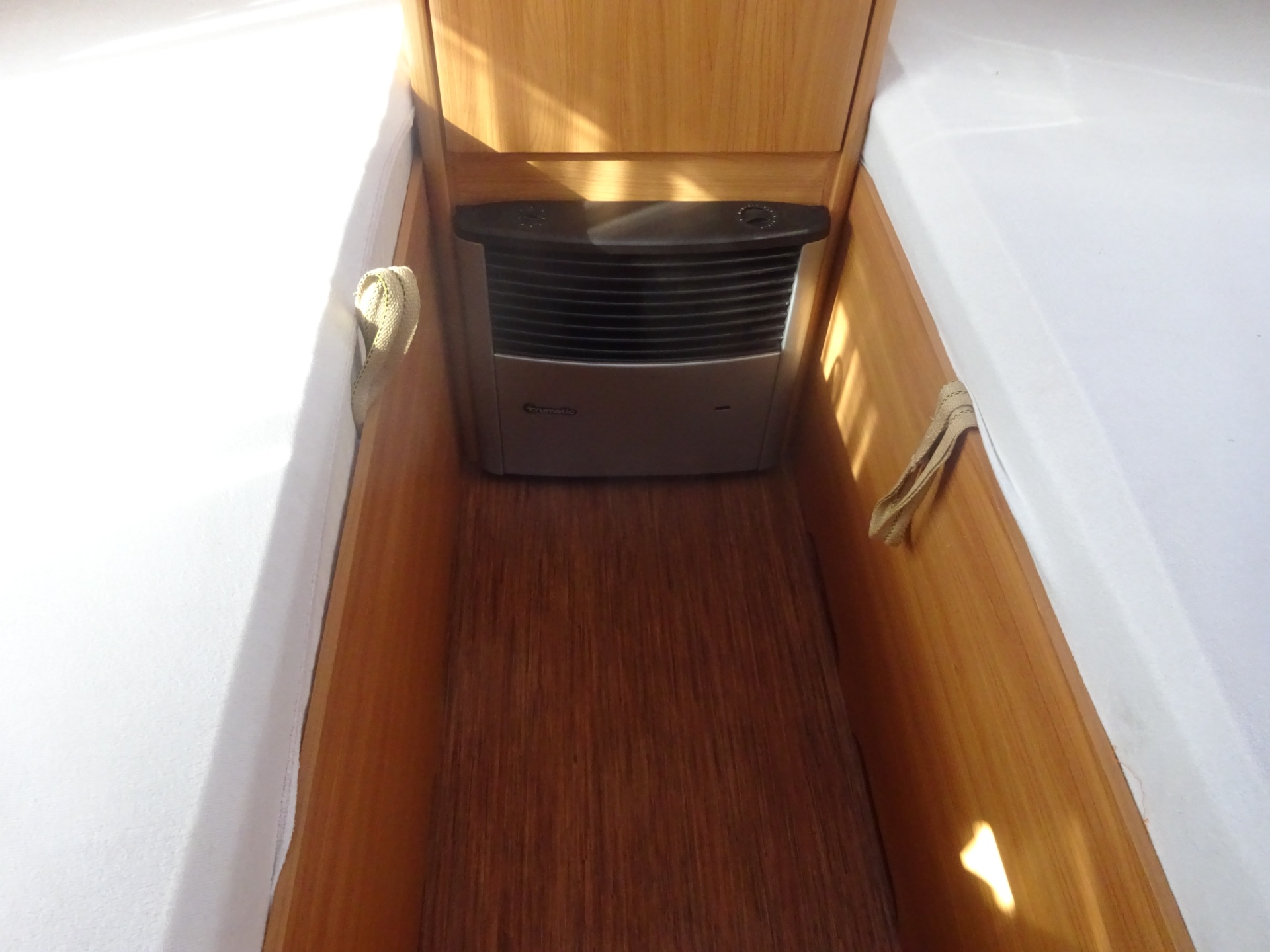 Hobby De luxe 460 LUEnkele Bedden+Rondzit+Mover foto: 13