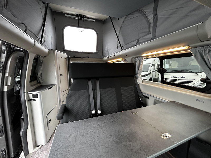 Ford Westfalia Nugget Plus 2021/Automaat/hefdak/5.30  foto: 7