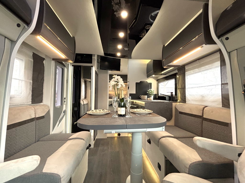 Challenger Graphite 268 AUTOMAAT QUEENSBED HEFBED F2F 2023 foto: 17