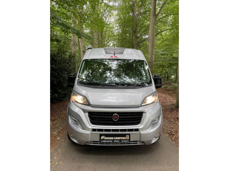 Adria Twin 600 SPT Bed Airco 49000 km 2016  foto: 2