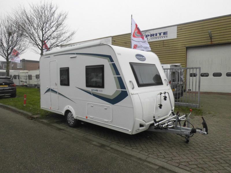 Caravelair Antares 400 Cassette awning.