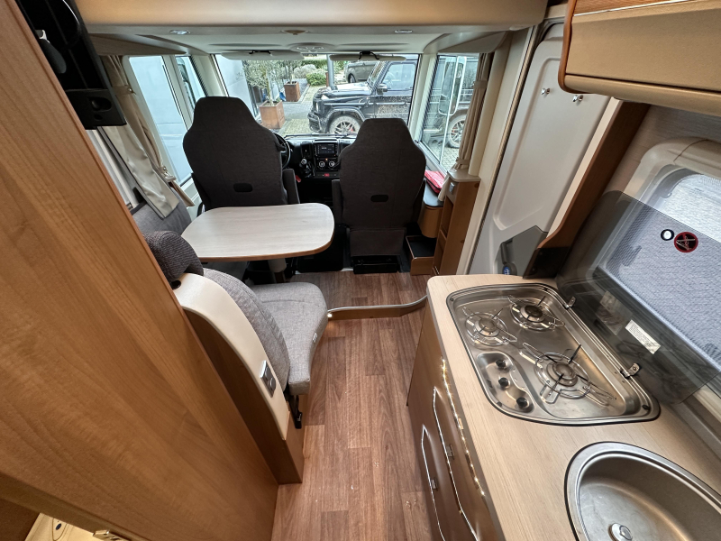 Knaus Platinum Selection 650 MEG Lengtebedden Integraal  foto: 11