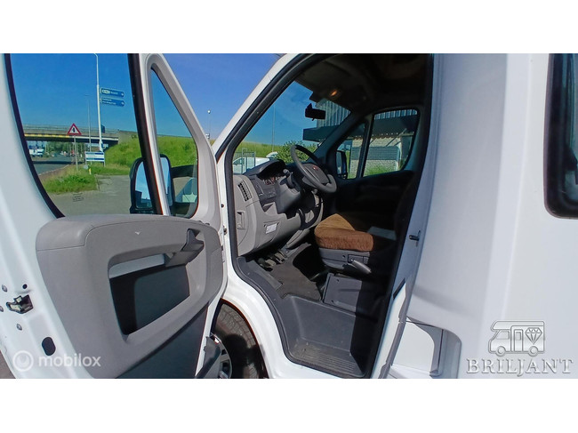 Chausson FLASH 16 ... 2011 cama transversal/cama abatible foto: 6