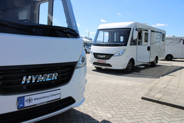 Hymer Exsis i 474 Fiat 160 CV compacto, estrecho, ligero, con camas individuales y cama abatible (55 foto: 23