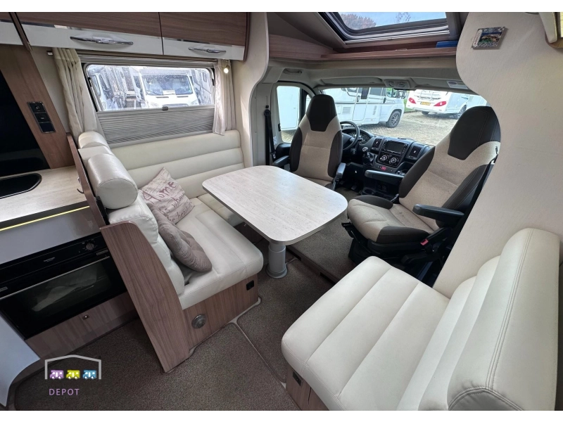Pilote P 740 C NL+ NAP en zeer compleet  foto: 5