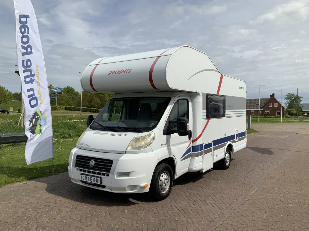 Detlheffs A 5881 Fiat 2.3 130 PS, Alkoven, Etagenbett, 5 Sitzpl&auml;tze und 6 Schlafpl&auml;tze, Hat Gebrauchsspuren, Bj. 2007 Camper Centrum On The Road Foto: 1