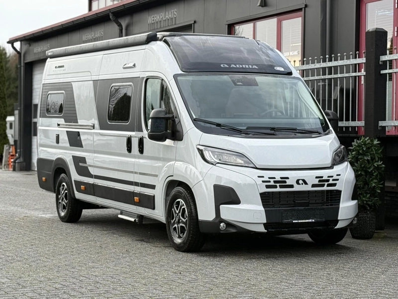 Adria Twin Supreme 640 SGX 180PK - Heavy chassis  foto: 3