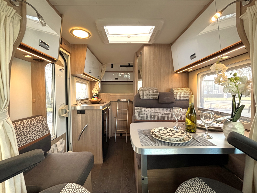 Adria Laika Compact V5 2022 EURO6 TOUTES OPTIONS FIAT8 ! CLIMATISATION DE TOIT photo : 18