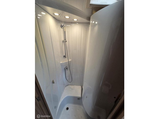 Bürstner Viseo i720 G 30 Edition ☆Euro6, Queensbed, Hefbed☆ foto: 20