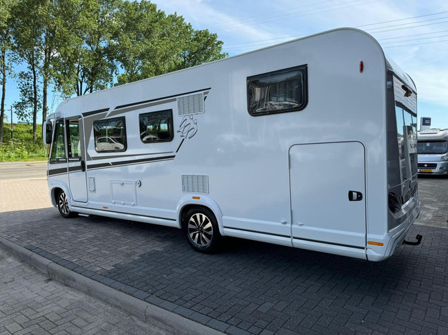 Knaus 700MEG Live I 9T-Automatique Lits Jumeaux Lit Pavillon Alde Attelage photo: 4