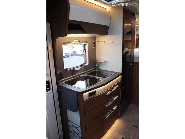 Hymer BMC-T 580 177hp Automatic | Single beds | LPG installation | Roof air conditioning | Solar panels | Hymer SLC Chassis | Bicycle rack | Bearlo photo: 11
