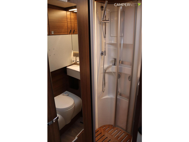 Hymer BMC-T 580 177hp Automatic | Single beds | LPG installation | Roof air conditioning | Solar panels | Hymer SLC Chassis | Bicycle rack | Bearlo photo: 19