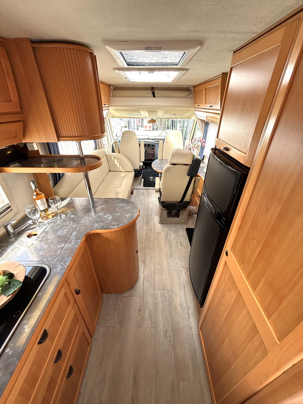 Hymer E 690 DUBBELLUCHT FRANSBED + HEFBED 4X ZONNEPANEEL! foto: 12