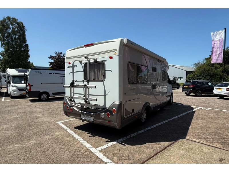 Hymer Tramp 655 GT FaceToFace indeling  foto: 2