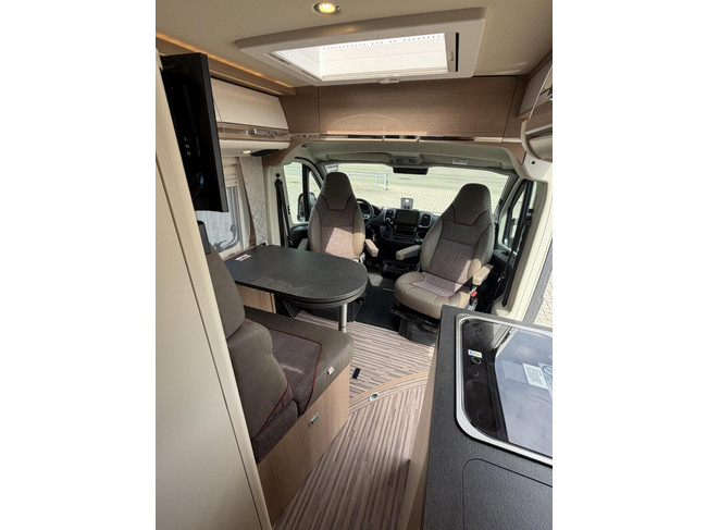 Malibu 640 LE Charming GT 9T-Automaat Enkele Bedden Zonnepaneel Omvormer Maxxfan foto: 12