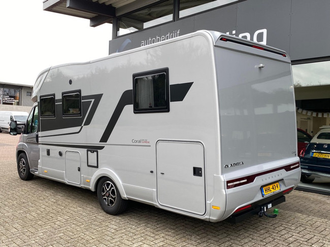 Adria Coral Supreme 670 DC QUEENSBED E&P LEVELSYSTEEM foto: 5