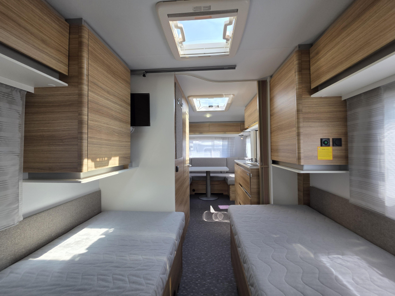 Adria Altea 492 UL Rondzit enkele bedden '18  foto: 12