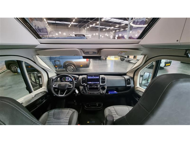 Adria Twin Supreme 640 SLB photo : 15