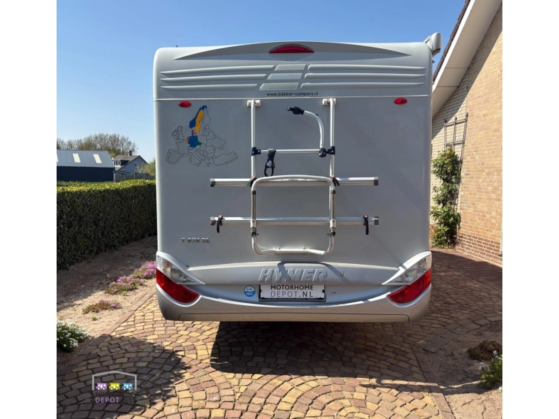 Hymer T 674 SL L&auml;ngsbetten Foto: 3