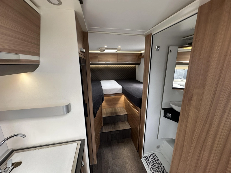 Adria Coral 600 SL level systeem  foto: 18