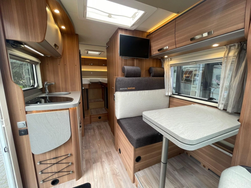 Weinsberg CaraCompact Pepper 600 MEG Edition Enkele Bedden 18  foto: 11